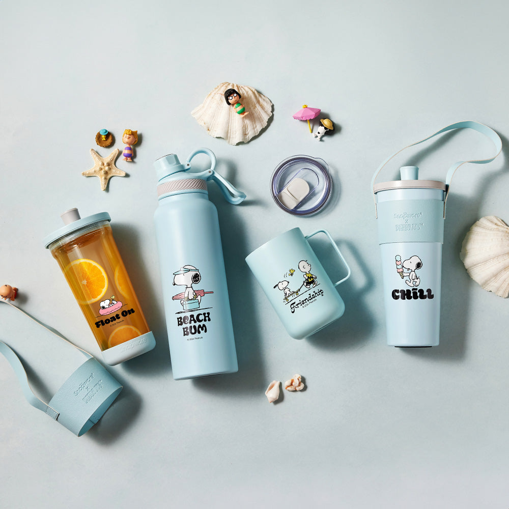 【康寧SNAPWARE】Snoopy海灘假期 鋅light輕瓷保溫保冰跳跳吸管杯850ml-附杯套(1入)