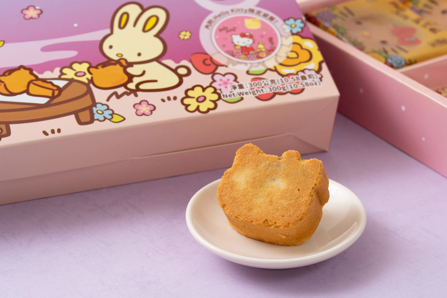 紅櫻花【三麗鷗授權】Hello Kitty 造型鳳梨酥禮盒 - 贈Hello Kitty限定瓷盤