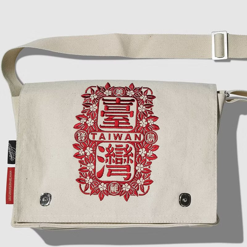 美麗寶島台灣LOGO書包 / 紅