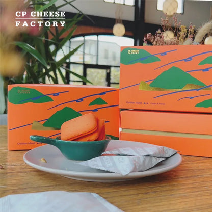 CP Cheese Factory 草莓巧克力夾心餅乾(8入)