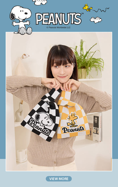 Snoopy 史努比聯名款．針織多變手腕包 黑格史努比(1入)