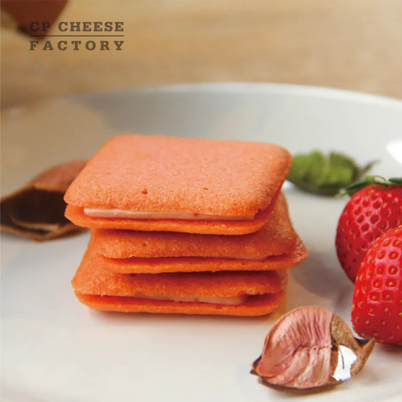 CP Cheese Factory 草莓巧克力夾心餅乾(8入)