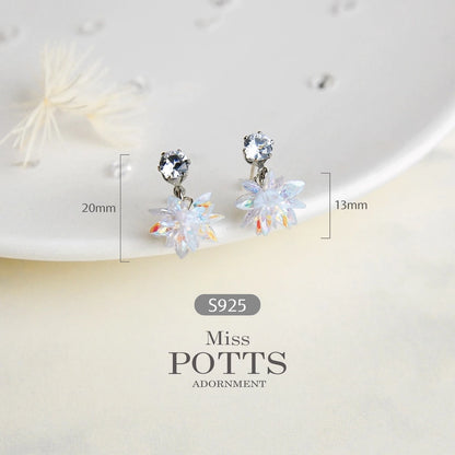 MissPotts｜Karina 冰晶雪花耳釘 S925銀針耳環 銀針飾品 水晶耳環 鋯石 雪花 雪球 耳針 耳釘(1*set)