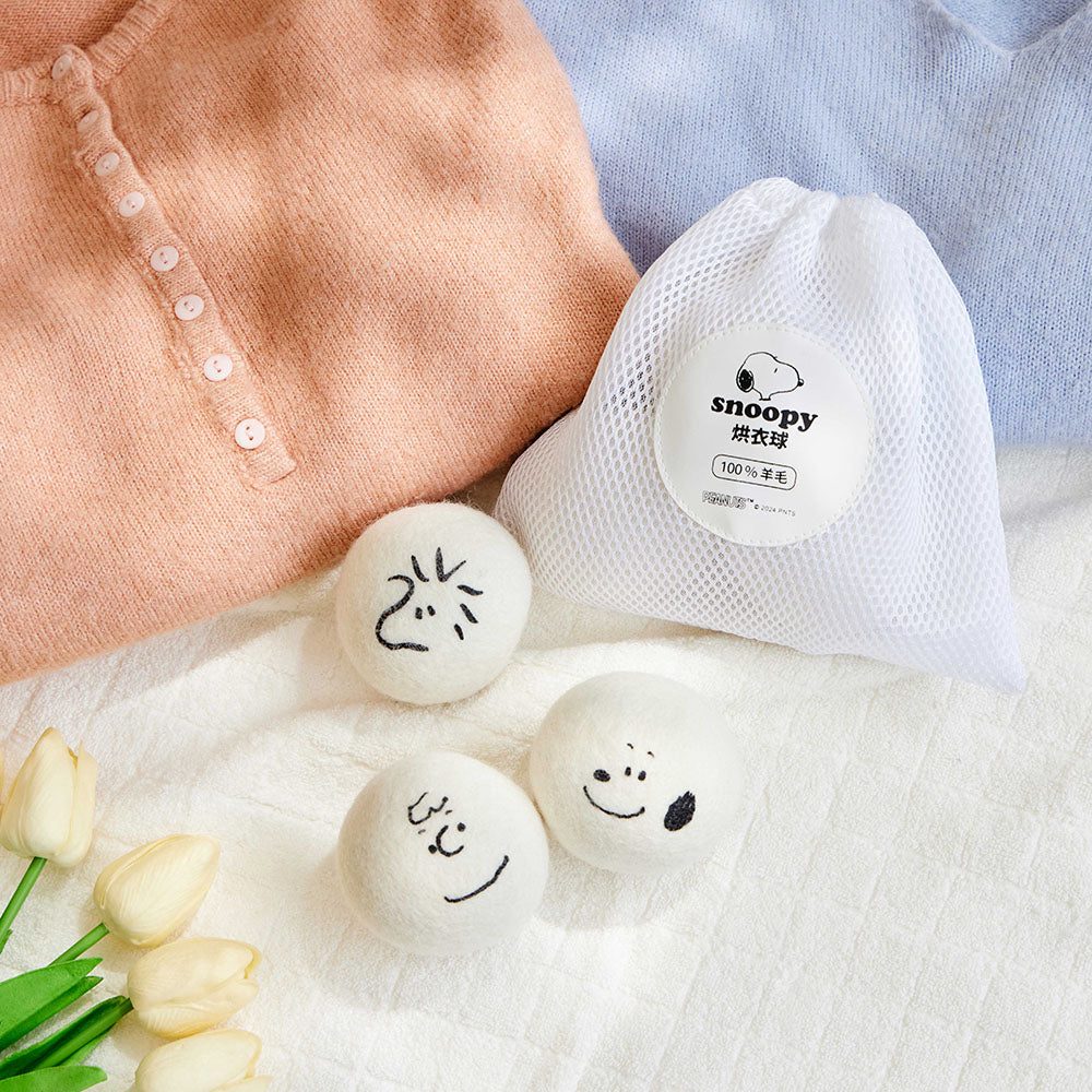 【卡若特品牌館 】SNOOPY史努比烘衣球 烘衣球 乾衣球 乾燥球9入-3入/盒 (可重複使用 附收納袋 減少靜電 去異味 防纏繞 除濕快乾)