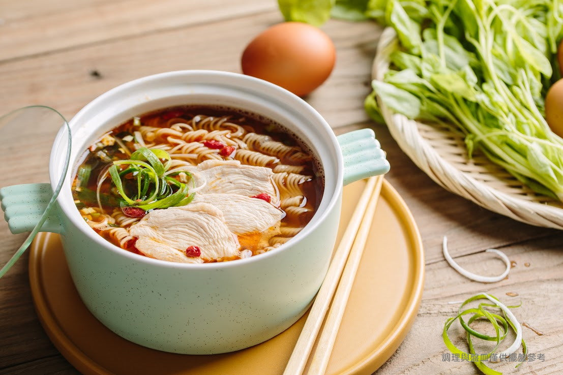 🈹檔期促銷 | 鴨血+滿漢+味味一品+台酒 大集合 ~ 【TTL 台酒】麻油雞袋麵(200g*3入)